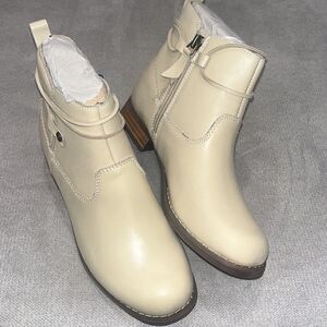 Nwot Spenco orthotics tan leather boots